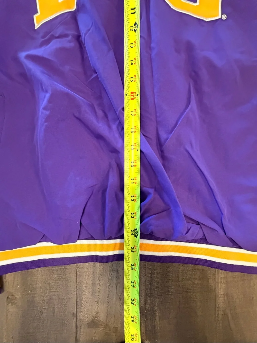 Vintage 90s LSU Tigers V-Neck Sz XL Windbreaker Pullover Purple Embroidered